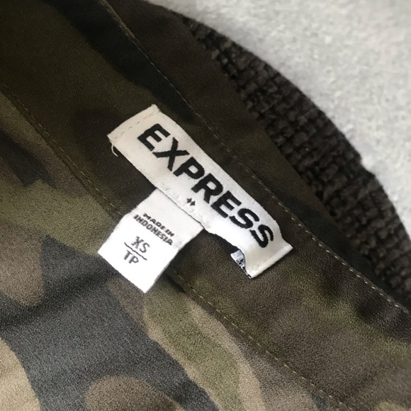 Express Camo button down - Picture 2 of 2